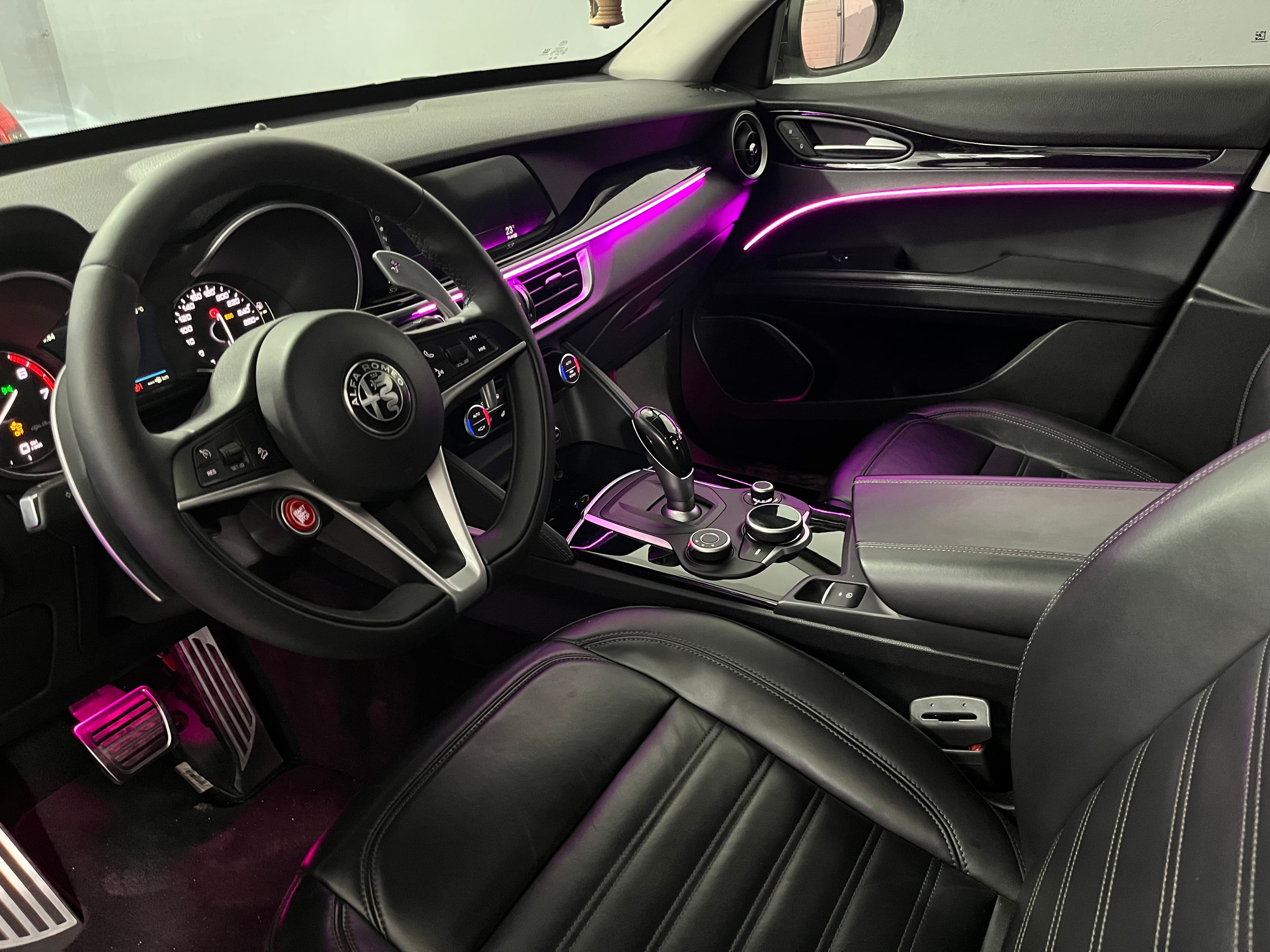 Alfa Romeo Julia interior